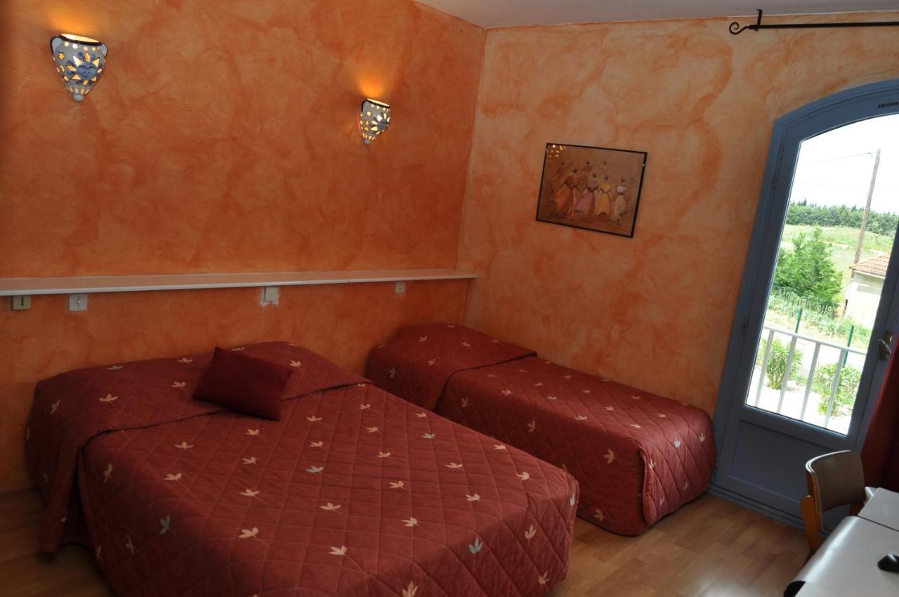 Hotel Les Mimosas Lunel  Zimmer foto