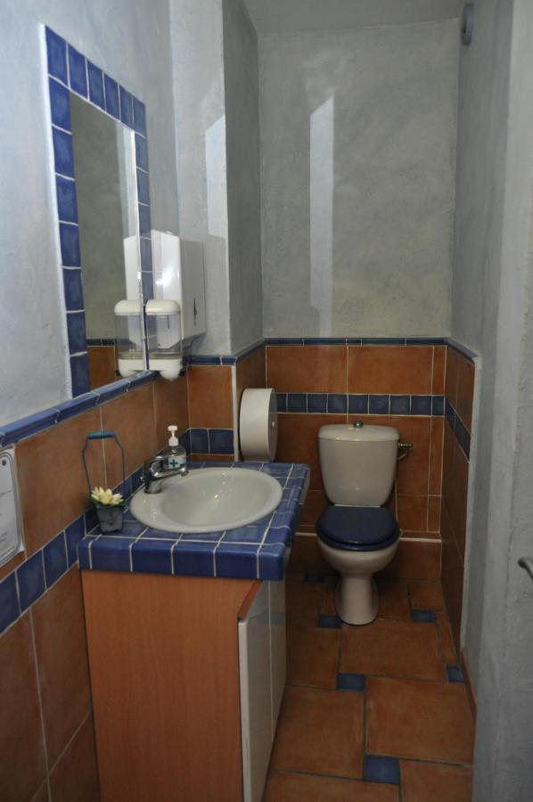 Hotel Les Mimosas Lunel  Zimmer foto