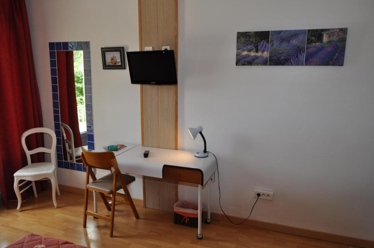 Hotel Les Mimosas Lunel  Zimmer foto